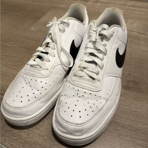 (SOLD) Nike Men's White and Black Sneakers